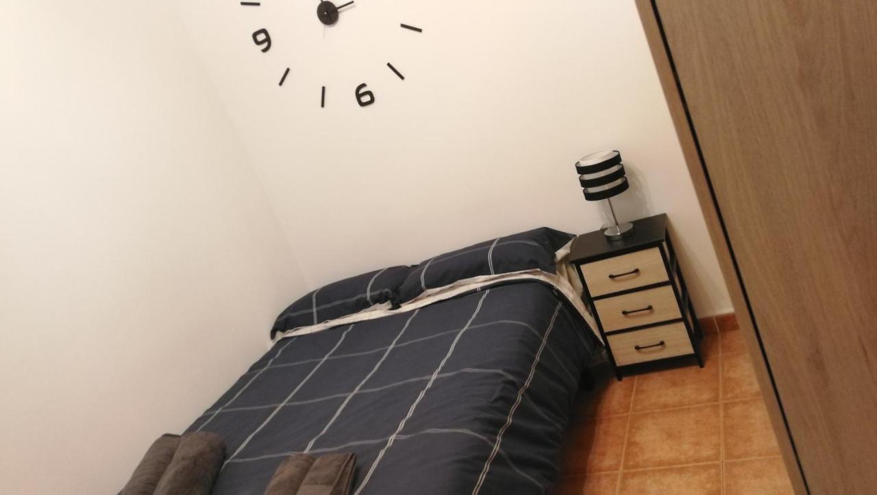 The Clock Apartment Madrid Exterior photo